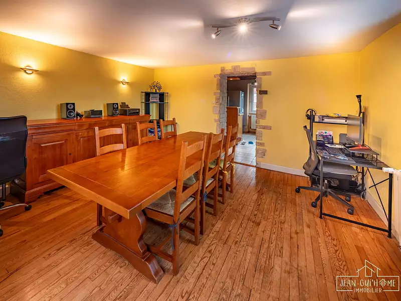 Maison, 180 m²