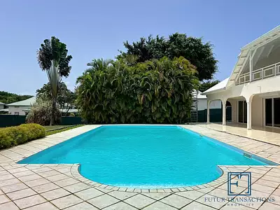 Maison, 322 m²
