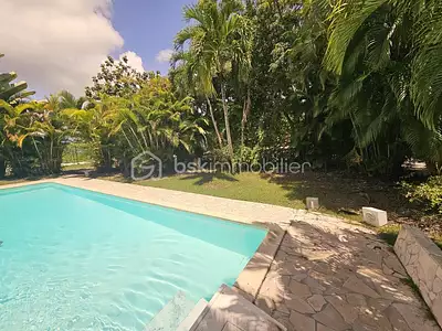 Maison, 226 m²