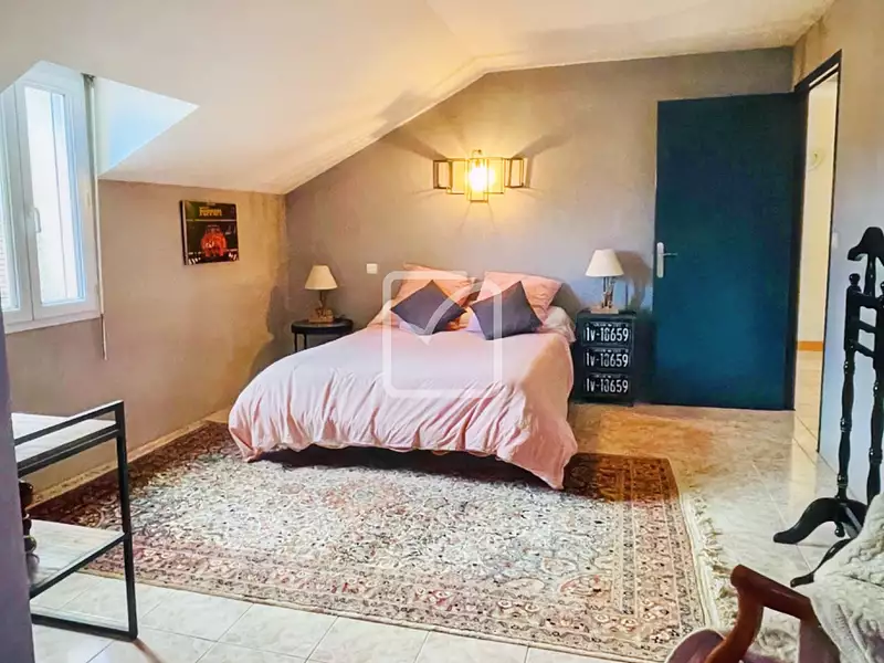 Maison, 281 m²