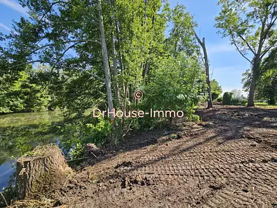 Terrain, 238 m²