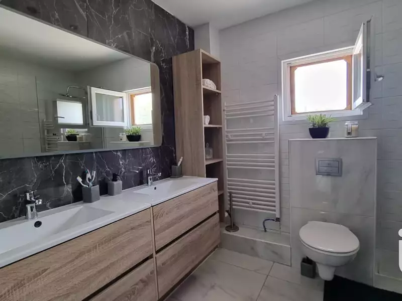 Maison, 123 m²