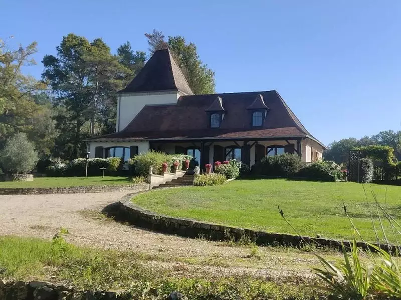 Maison, 240 m²