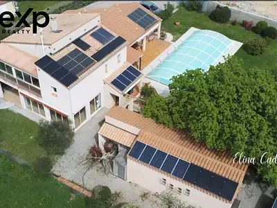 Maison, 225 m²