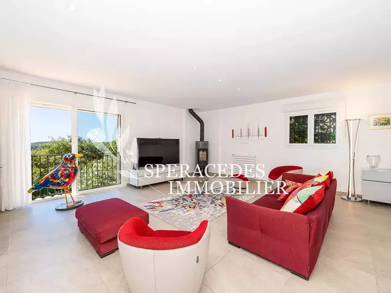 Maison, 248 m²