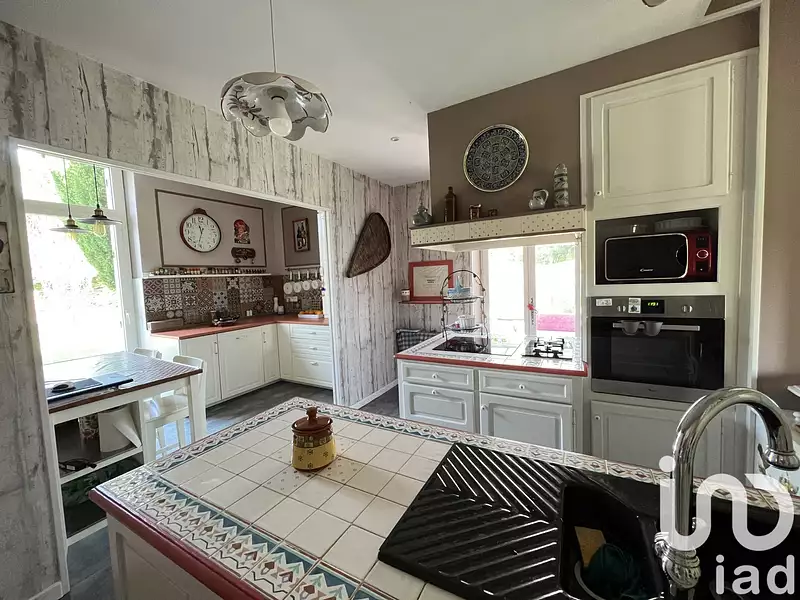 Maison, 232 m²