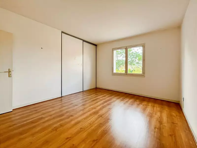 Maison, 180 m²