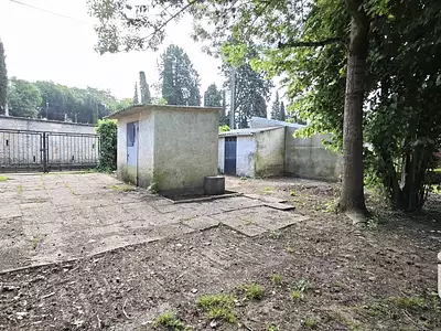 Terrain, 652 m²