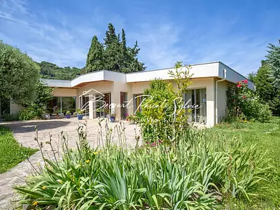 Maison, 179 m²