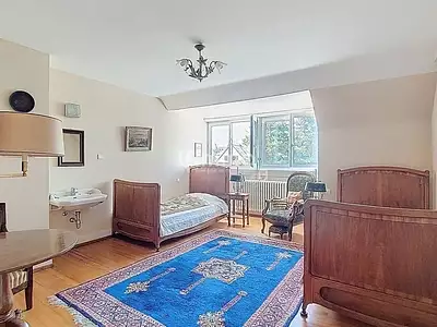 Maison, 277 m²