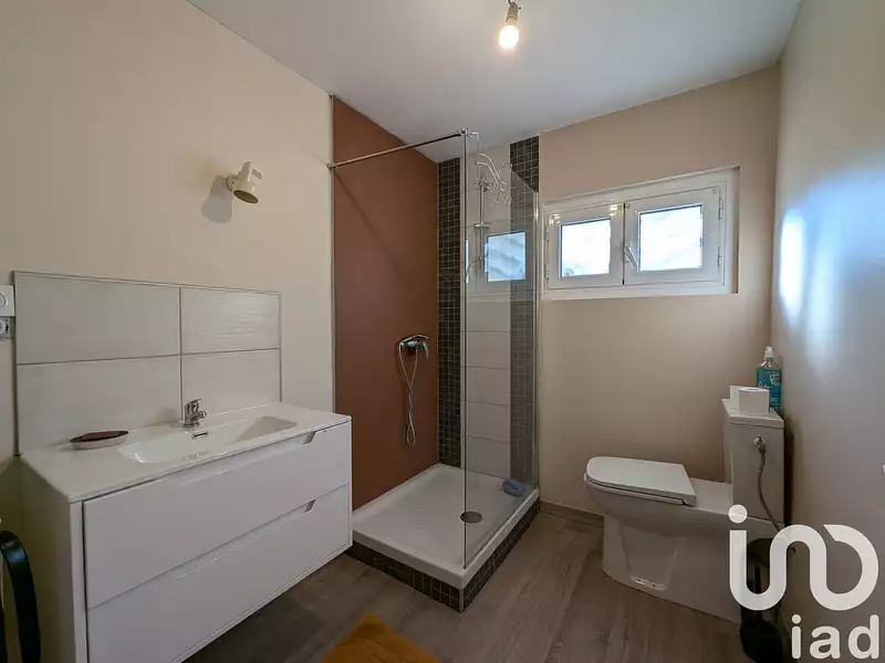 Maison, 221 m²