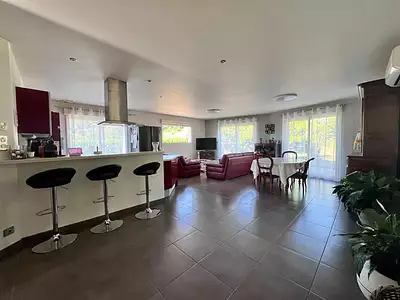 Maison, 123 m²