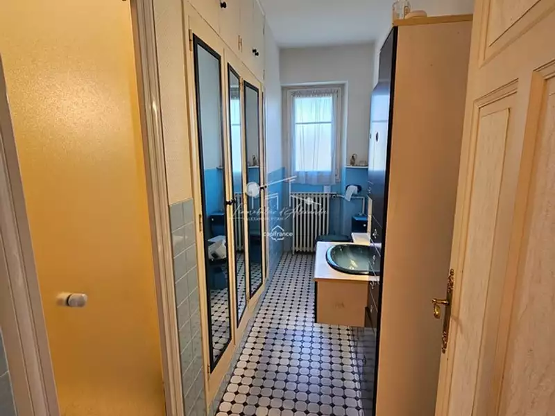 Maison, 241 m²