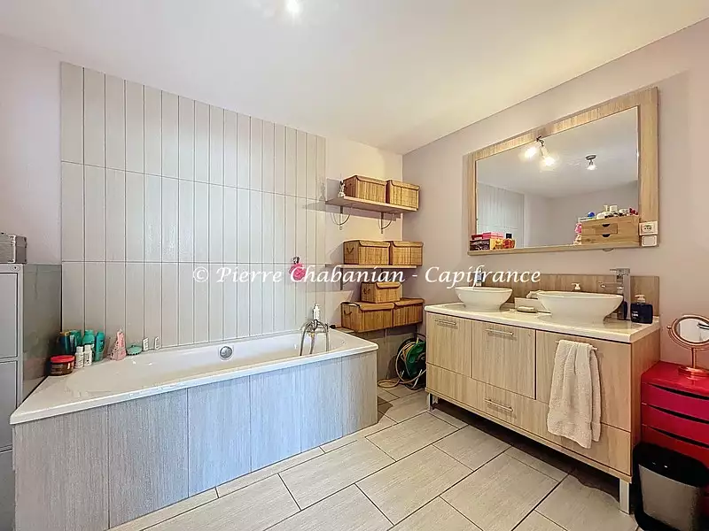 Appartement, 180 m²