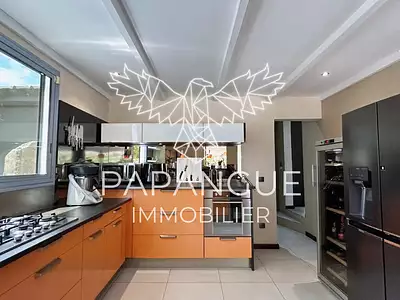 Maison, 238 m²