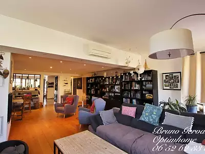 Maison, 215 m²