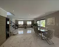 Maison, 218 m²