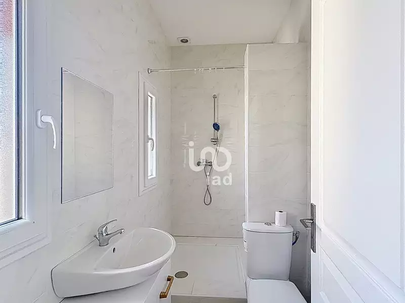 Immeuble, 237 m²