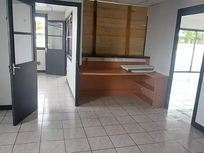 Divers, 320 m²