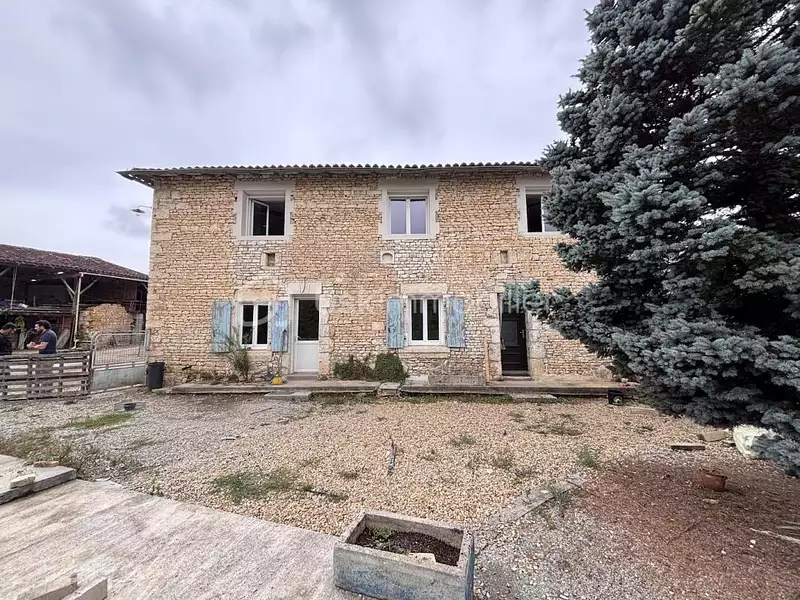Maison, 167 m²