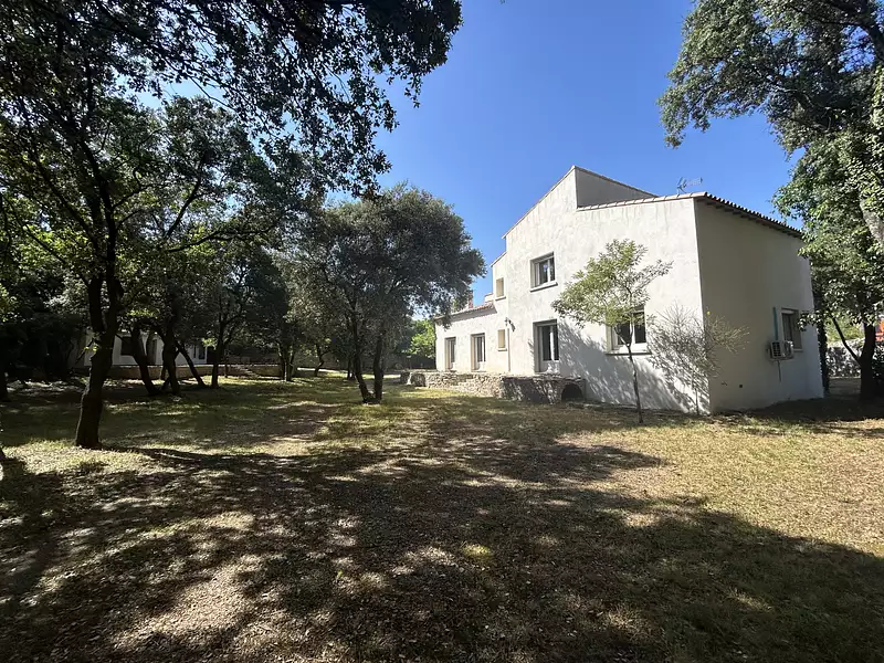 Maison, 167 m²