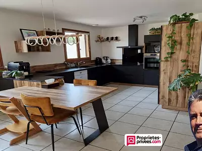 Maison, 165 m²