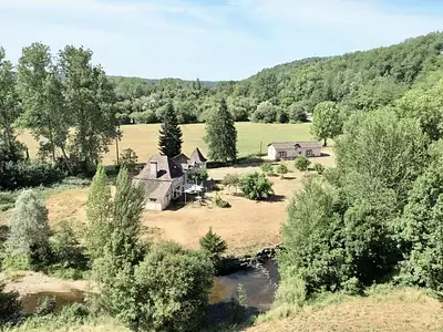 Maison, 225 m²