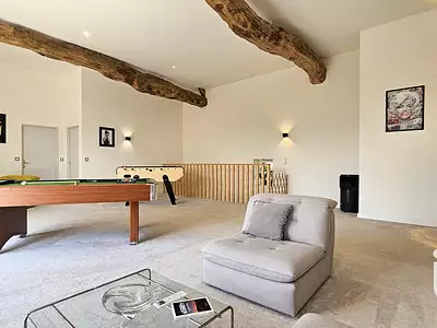 Maison, 251 m²