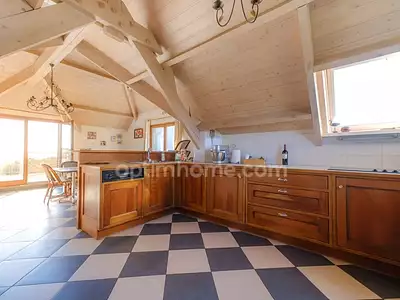 Maison, 277 m²