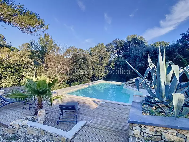 Maison, 203 m²