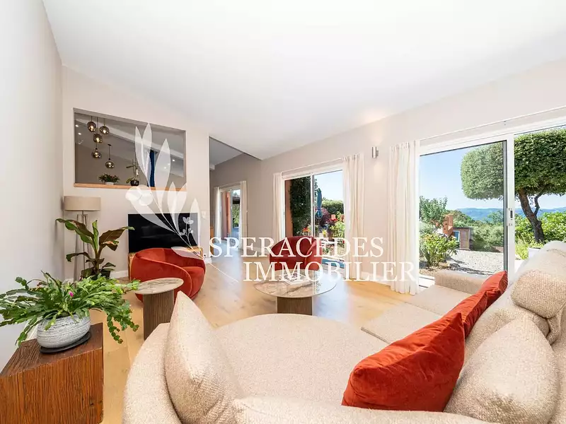Maison, 180 m²
