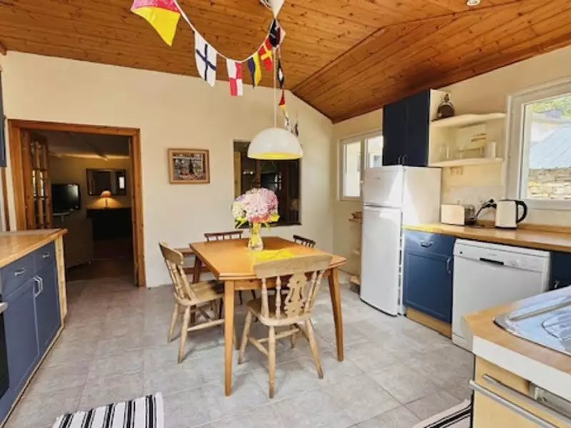 Maison, 230 m²