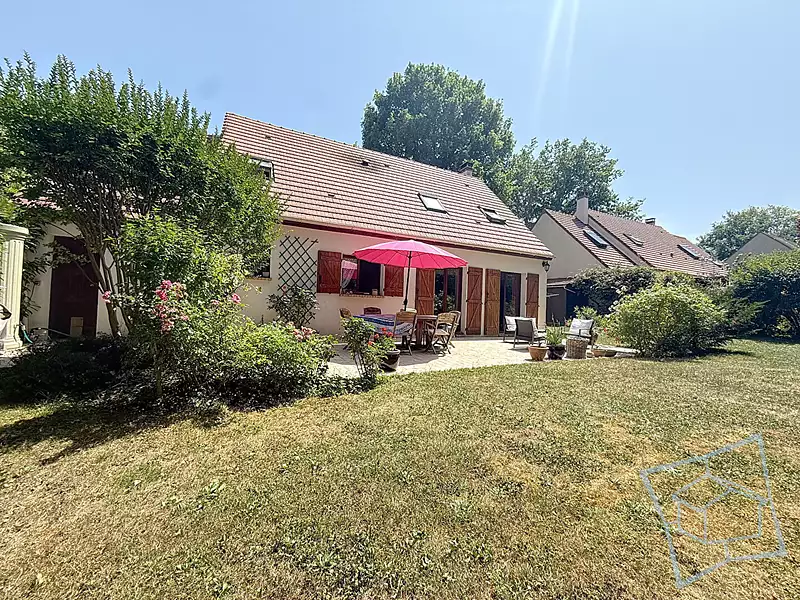 Maison, 145 m²