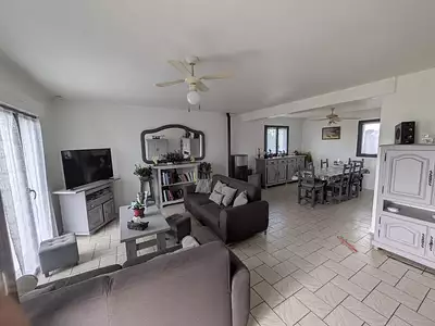 Maison, 167 m²