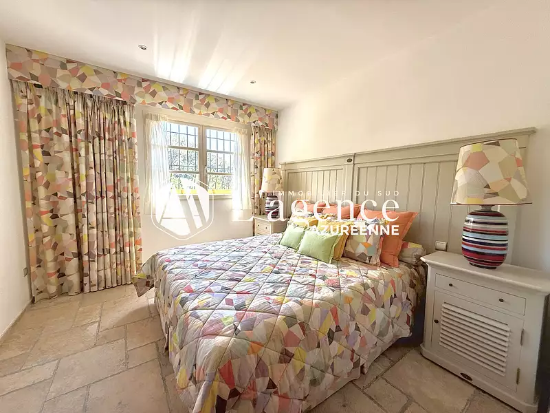 Maison, 230 m²