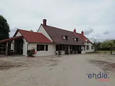 Maison, 240 m²
