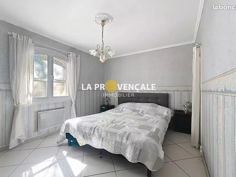 Maison, 160 m²