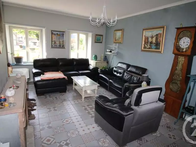 Maison, 254,4 m²