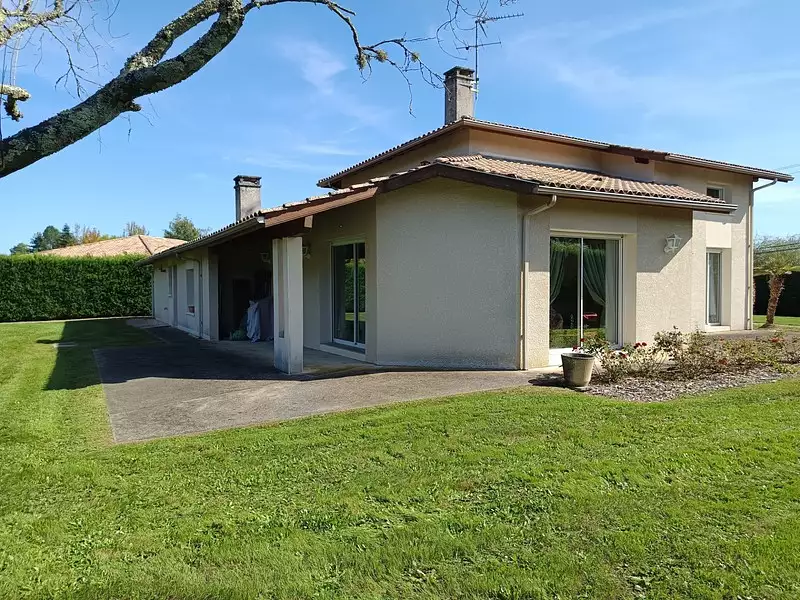 Maison, 156 m²