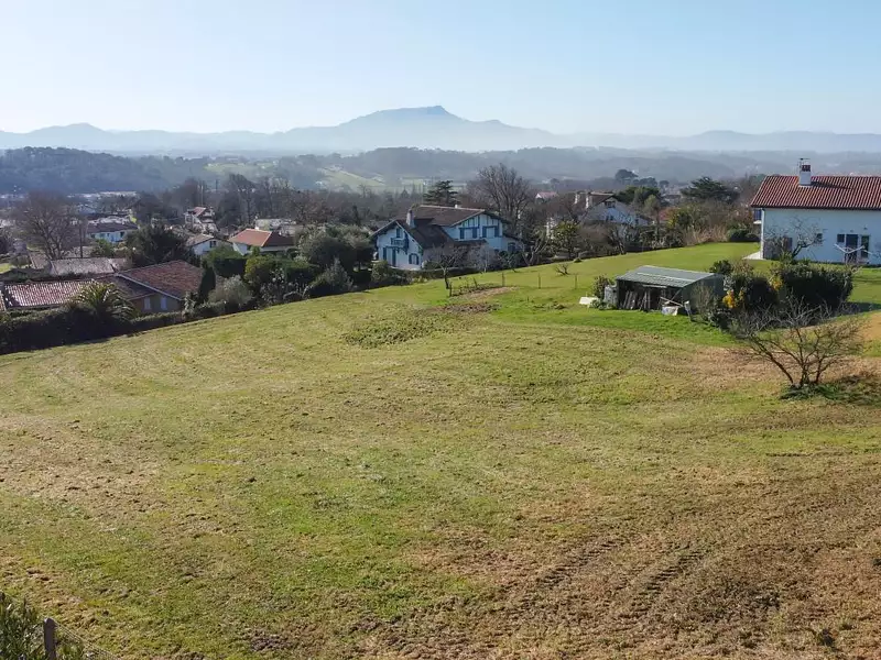 Terrain, 1 780 m²