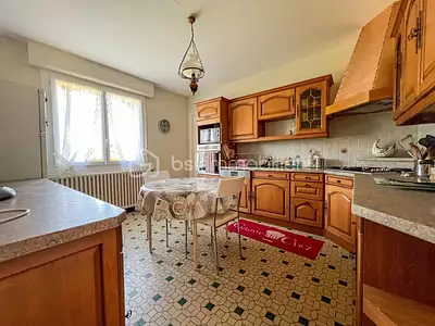 Maison, 166 m²