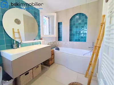Maison, 237 m²