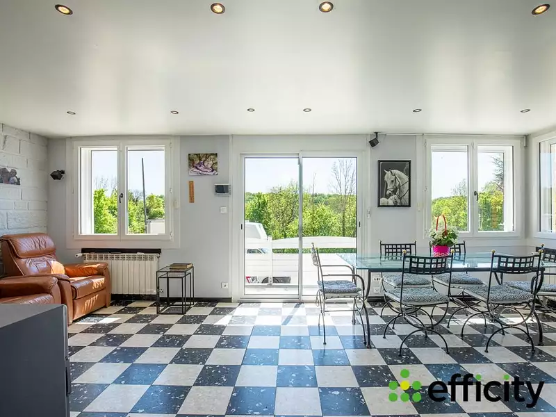 Maison, 246 m²