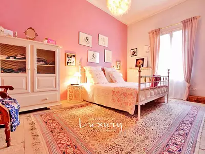 Maison, 335 m²