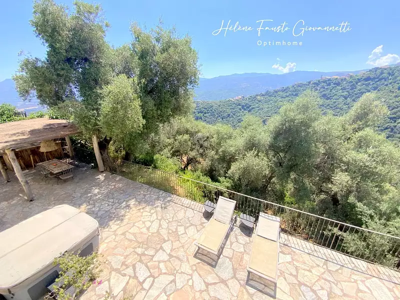 Maison, 175 m²