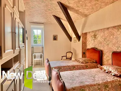 Maison, 240 m²