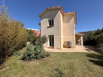 Maison, 84 m²