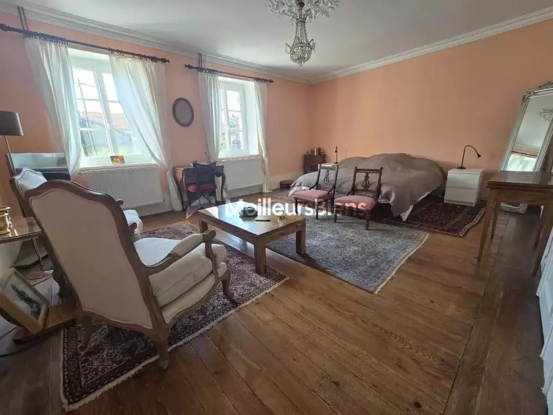 Maison, 271 m²
