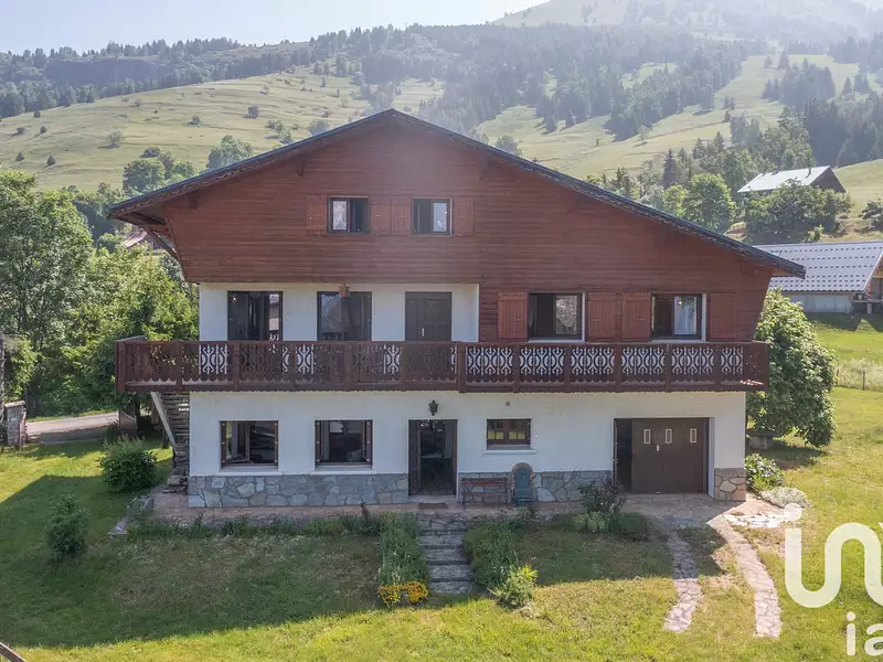 Maison, 227 m²