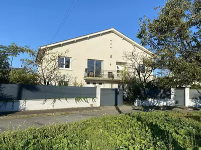 Maison, 260 m²